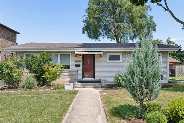 6838 Beckwith RD, Morton Grove, IL 60053