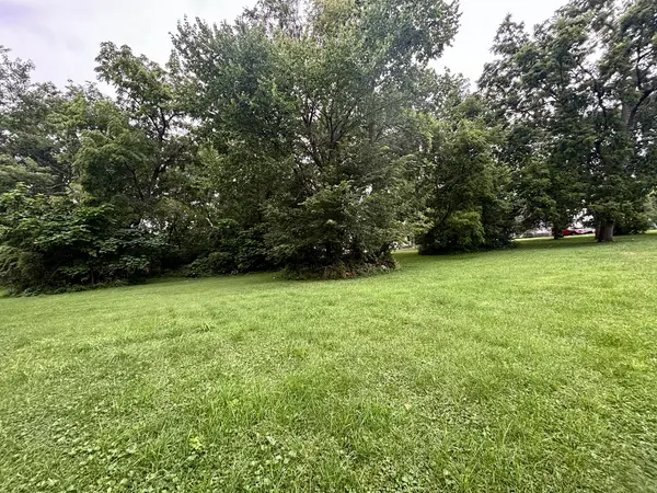 524 W Lincoln AVE, Belvidere, IL 61008