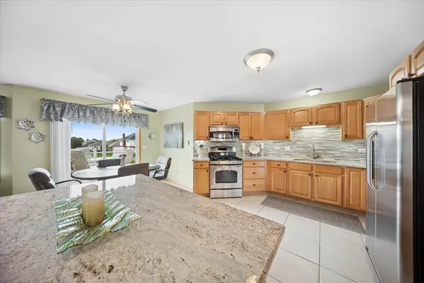18220 Hidden Valley CV, Orland Park, IL 60467