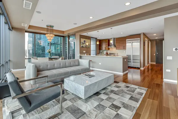 240 E ILLINOIS ST #2501, Chicago, IL 60611