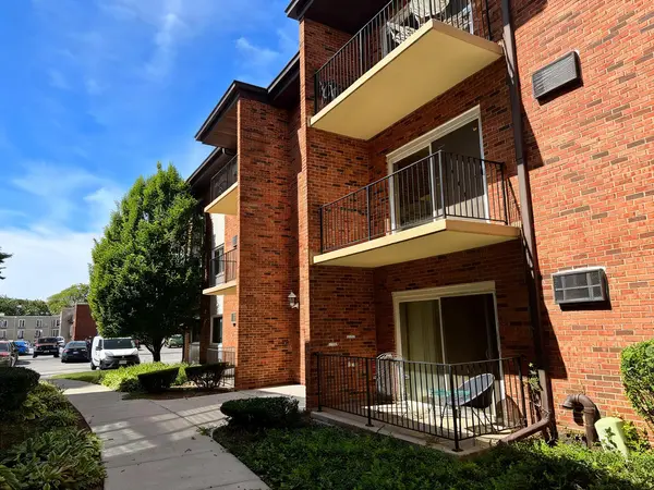9723 S Keeler AVE #308, Oak Lawn, IL 60453