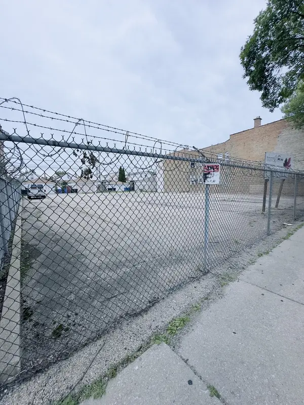 4918-22 W Diversey AVE, Chicago, IL 60639