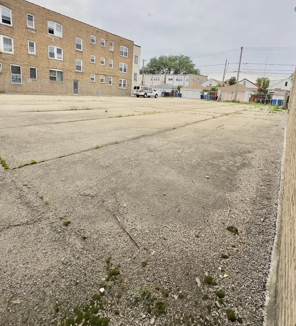 4918-22 W Diversey AVE, Chicago, IL 60639