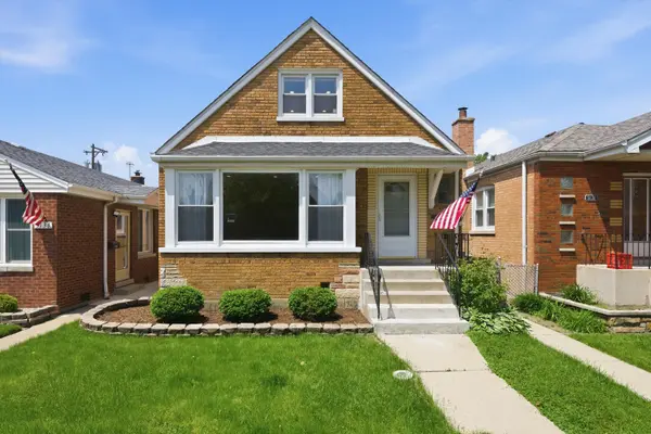 5134 S Laporte AVE, Chicago, IL 60638