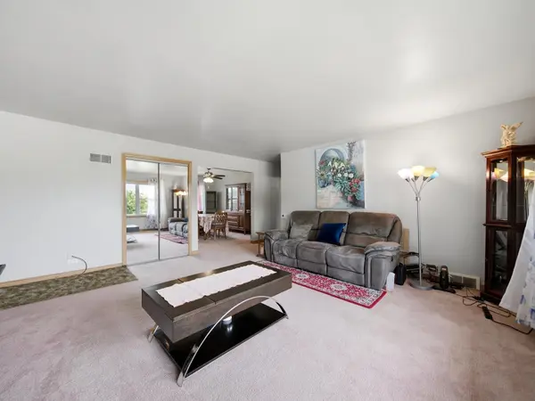 1421 Balmoral AVE #2S, Westchester, IL 60154