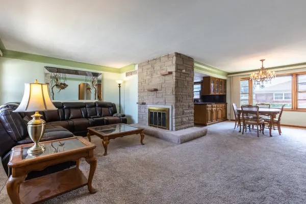 427 Luella AVE, Calumet City, IL 60409