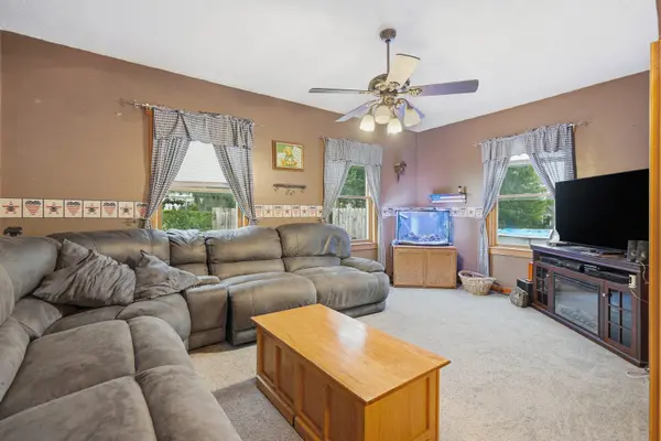402 S 1st ST, Alpha, IL 61413