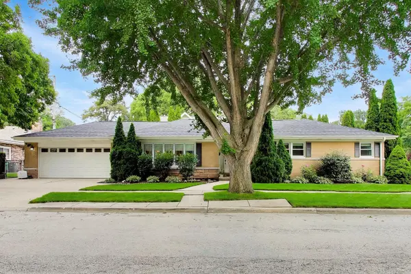 544 Park Plaine AVE, Park Ridge, IL 60068
