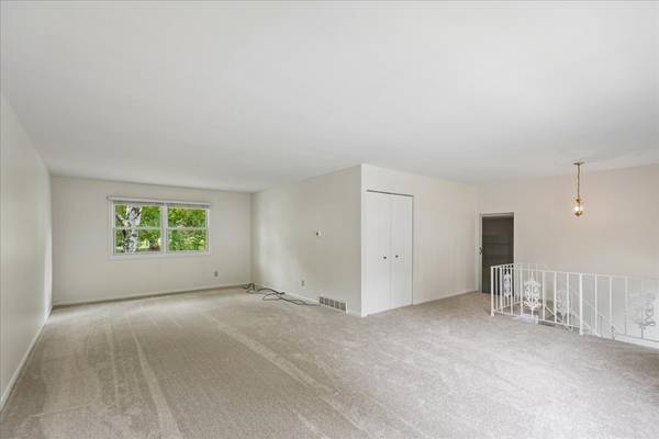 1631 Park ST, Mchenry, IL 60050