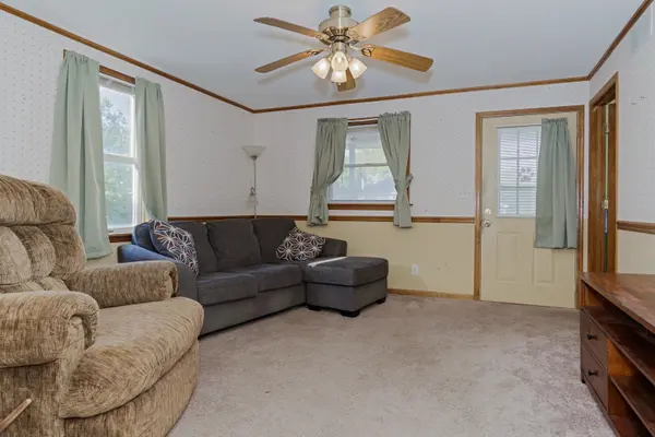 208 N Main ST, Dana, IL 61321