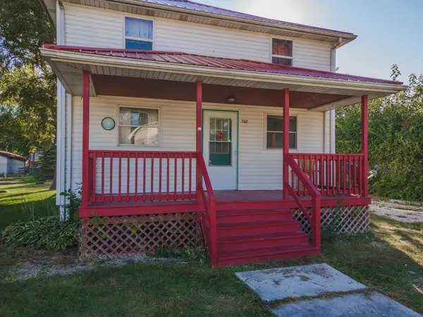 208 N Main ST, Dana, IL 61321