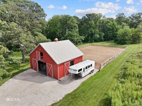 2796 US Highway 51 HWY, Clinton, IL 61727