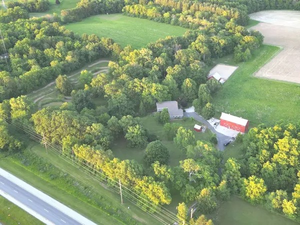 2796 US Highway 51 HWY, Clinton, IL 61727