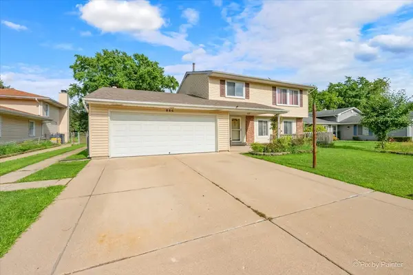 137 Mulford DR, Elgin, IL 60120
