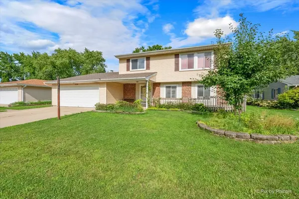 137 Mulford DR, Elgin, IL 60120