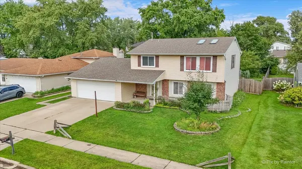 137 Mulford DR, Elgin, IL 60120