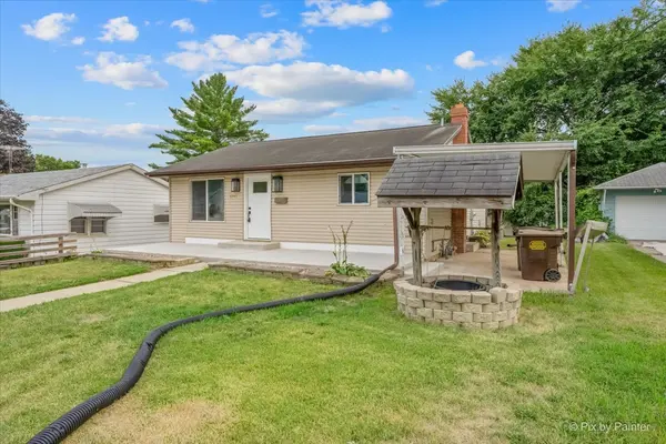1245 W Violet ST, Freeport, IL 61032