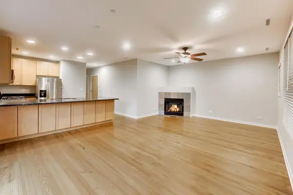 421 S Ridgeland AVE #2S, Oak Park, IL 60302