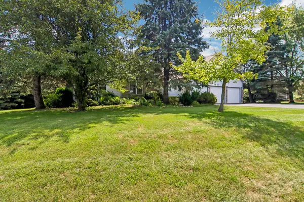 4619 Cornerstone DR, Winthrop Harbor, IL 60096