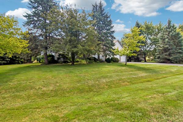 4619 Cornerstone DR, Winthrop Harbor, IL 60096