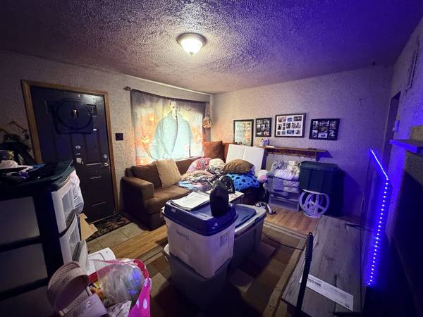 201 Lucinda DR, Fairview Heights, IL 62208