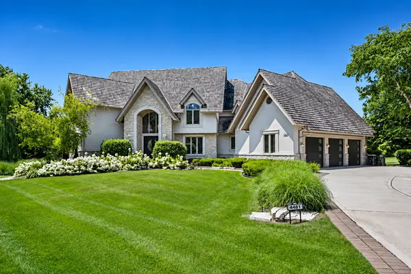 4481 Normandy CT, Long Grove, IL 60047