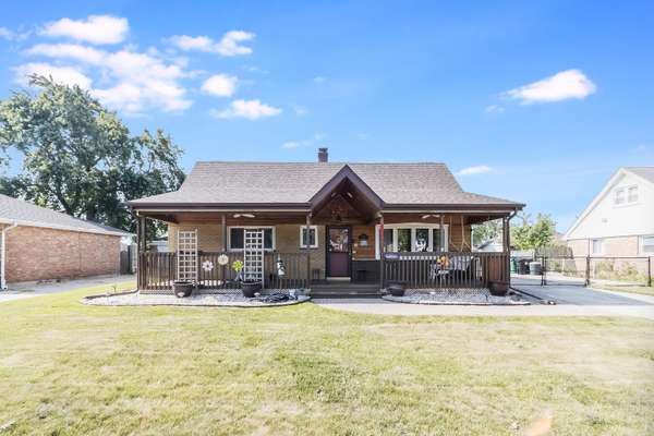 6941 Olympic DR, Bridgeview, IL 60455