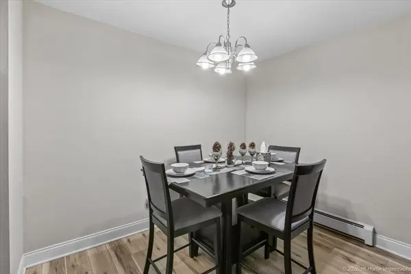 9721 S CICERO AVE #3C, Oak Lawn, IL 60453