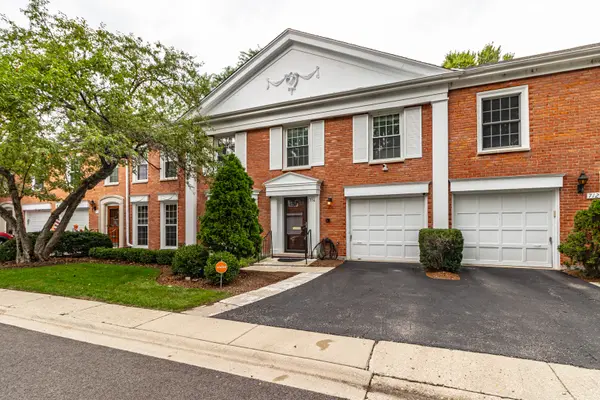 714 York CT, Northbrook, IL 60062