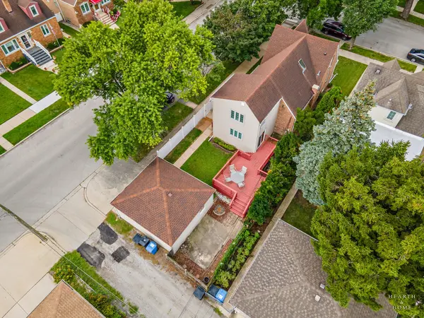 5601 N Ozark AVE, Chicago, IL 60631