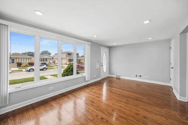 5153 S Oak Park AVE, Chicago, IL 60638