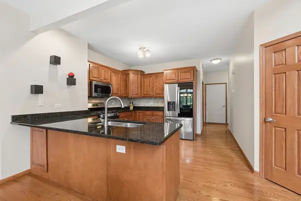 11156 Karen DR, Orland Park, IL 60467