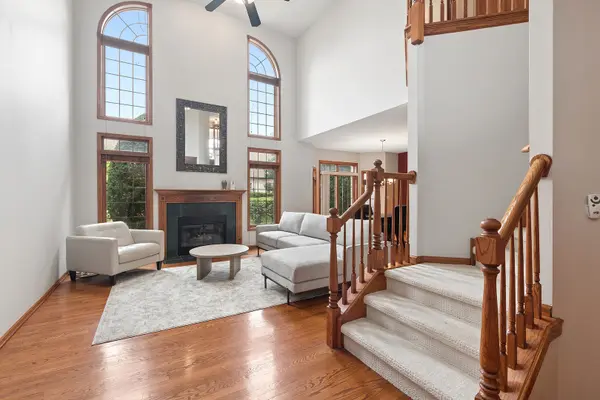 11156 Karen DR, Orland Park, IL 60467
