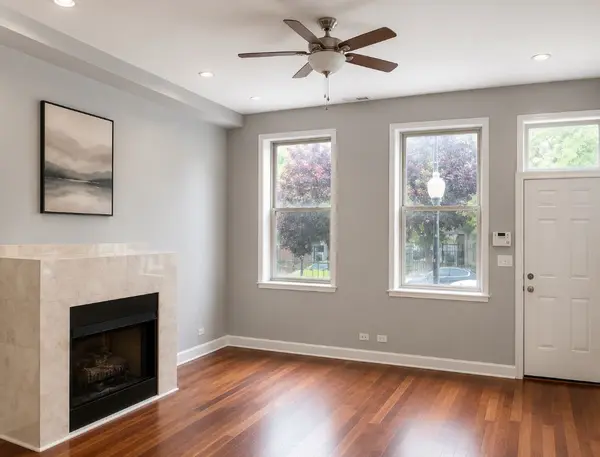 2443 W Harrison ST #2, Chicago, IL 60612