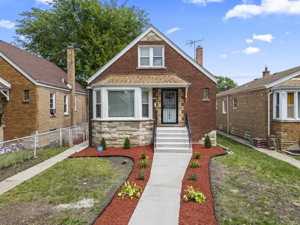7917 S Christiana AVE, Chicago, IL 60652