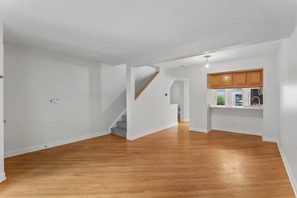 3365 Church ST, Evanston, IL 60203