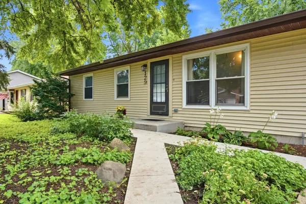 129 Dolores ST, Oswego, IL 60543