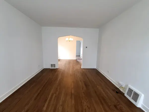 5655 S Normandy AVE, Chicago, IL 60638