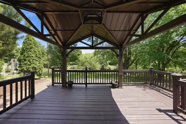 308 Homewood DR, Bolingbrook, IL 60440