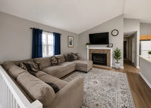 634 LE PARC CIR #634, Buffalo Grove, IL 60089