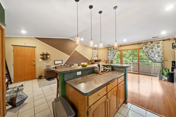 10832 S 76TH AVE #3E, Worth, IL 60482