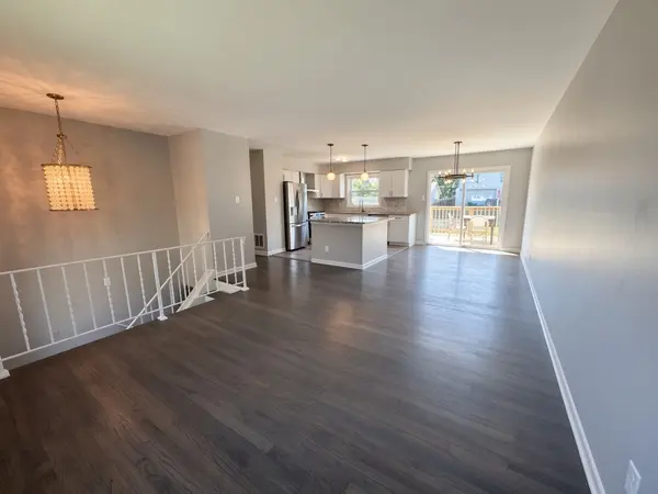 720 Blackhawk DR, University Park, IL 60484