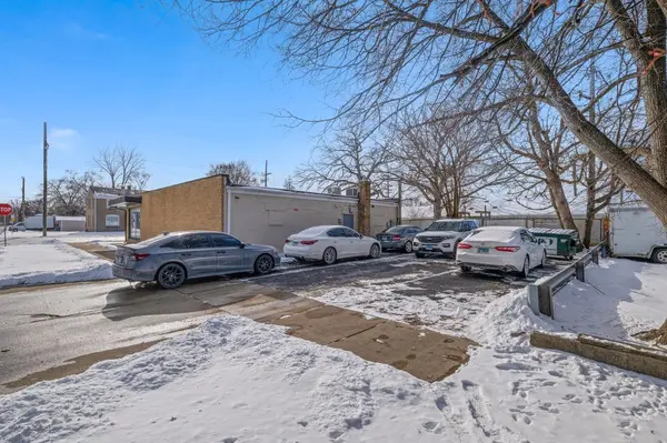 1104 W Glen Flora AVE, Waukegan, IL 60085
