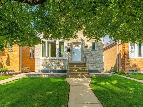 3238 N Nottingham AVE, Chicago, IL 60634