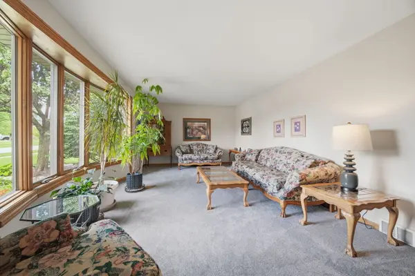 8129 Bob O Link RD, Orland Park, IL 60462