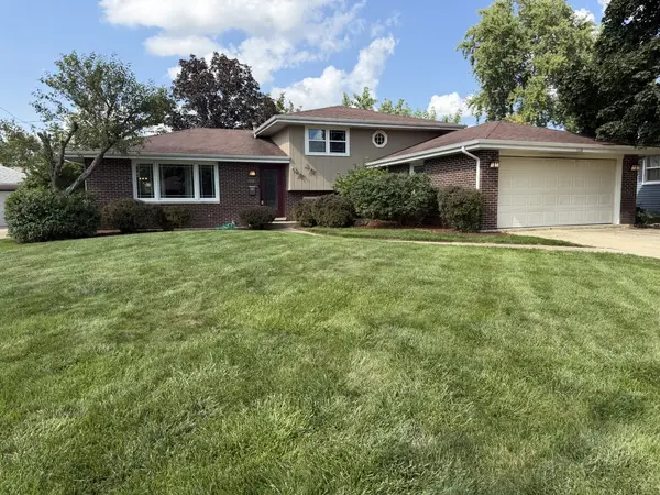 608 Gloria ST, Lockport, IL 60441