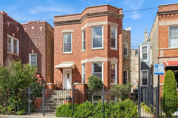 3226 W Thomas ST, Chicago, IL 60651
