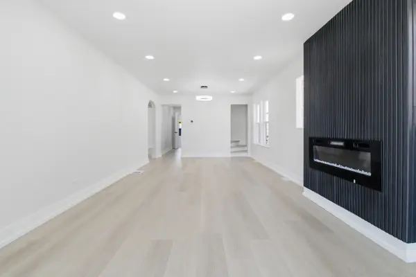 3250 N Olcott AVE, Chicago, IL 60634