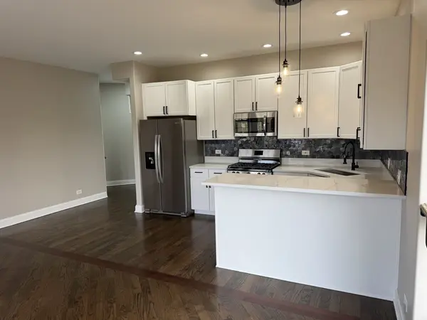 543 E 43rd ST #3W, Chicago, IL 60653