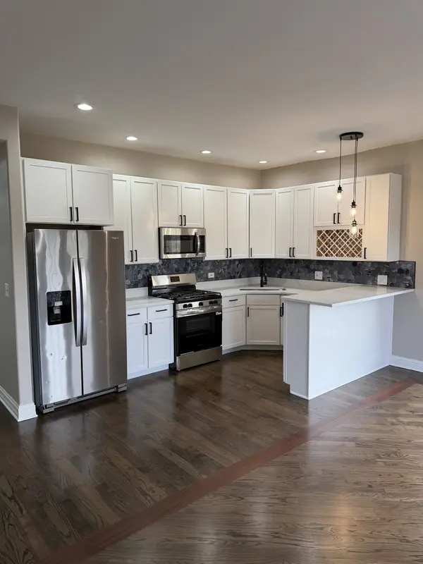 543 E 43rd ST #3W, Chicago, IL 60653